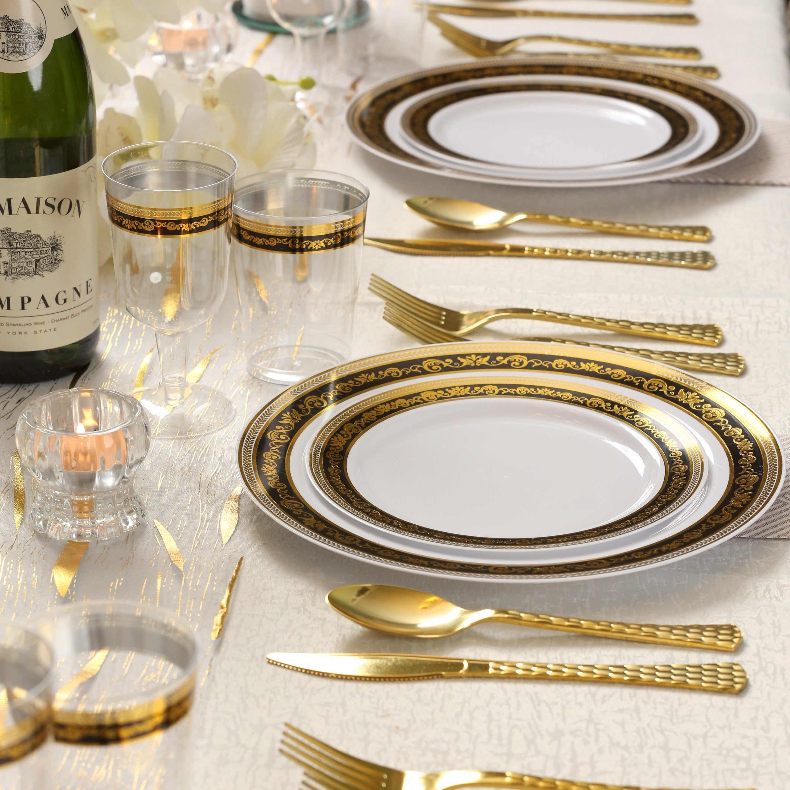 Black and Gold Round Plastic Plates - Royal